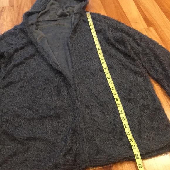 Fuzzy Fur Hooded Jacket sweater - Picture 5 of 8